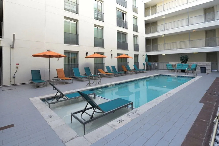 Pool 16 of 27