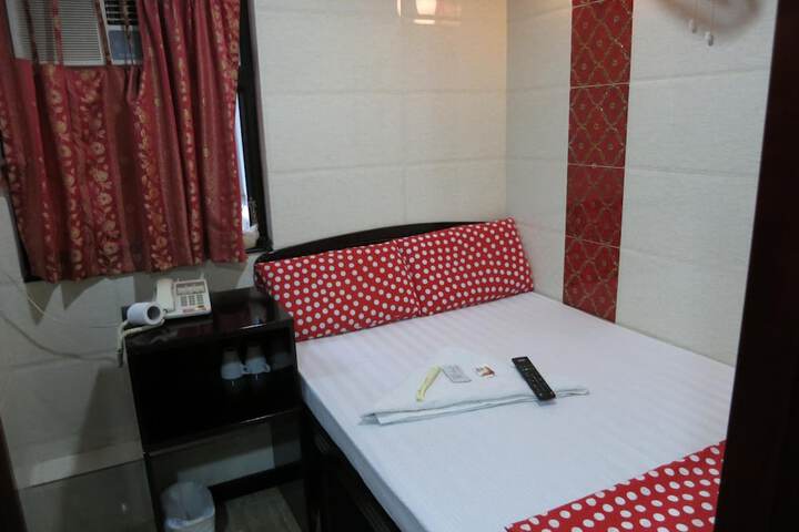 Room 29 of 58