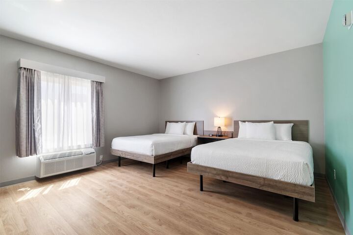 Room 9 of 25