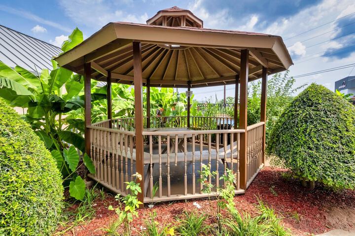 BBQ/picnic area