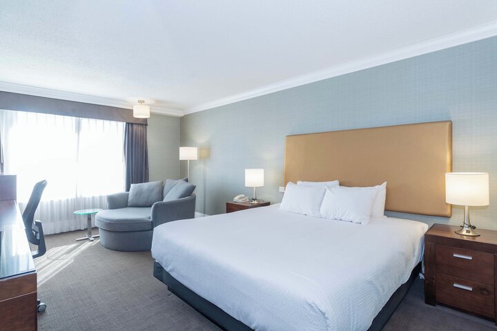 Room 18 of 40