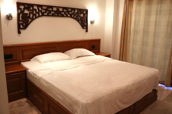 Room 10 of 49