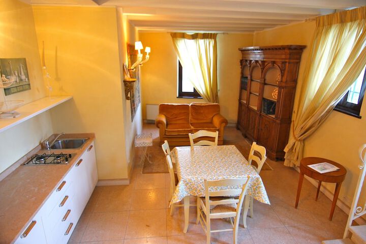 Room 90 of 175