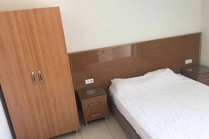 Room 6 of 47