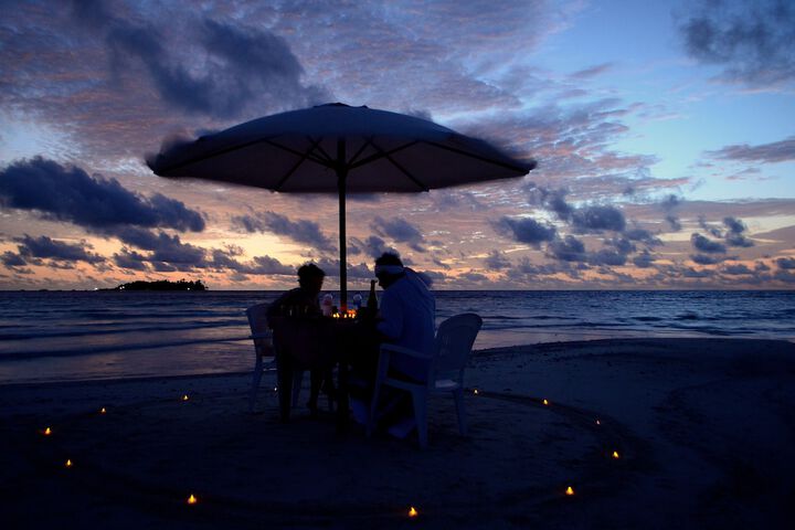 Dining 4 of 10