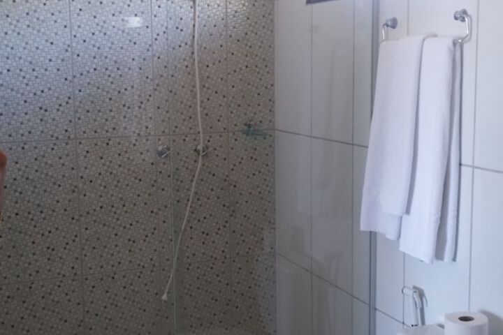 Room 12 of 28