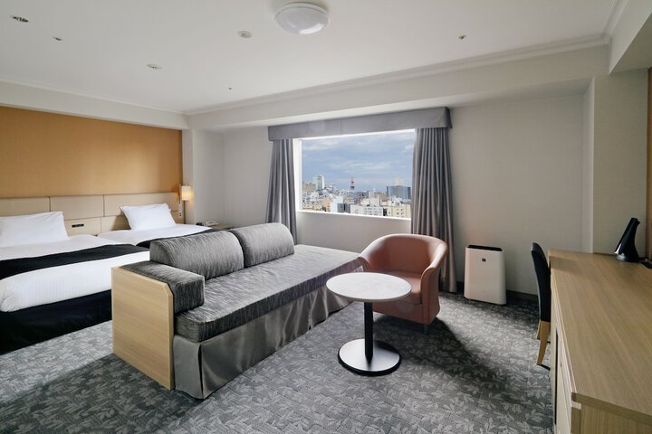 Room 28 of 78