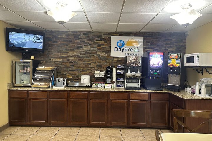 Breakfast/Coffee Service 47 of 60