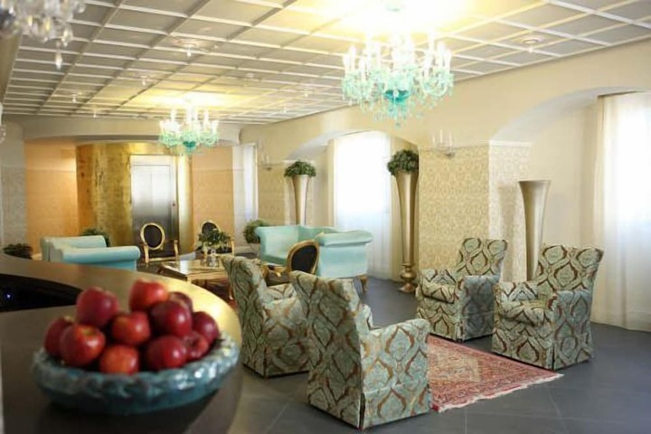Guest Lobby