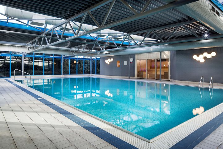 Pool 32 of 86