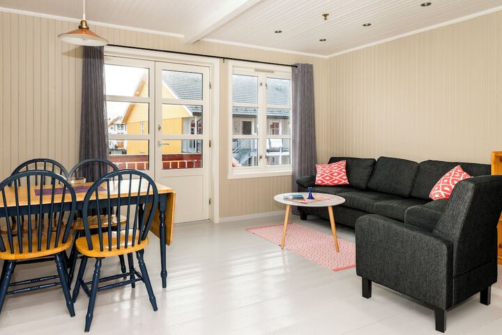 Room 9 of 22