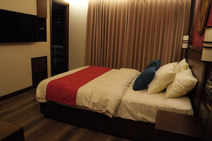 Room 10 of 47