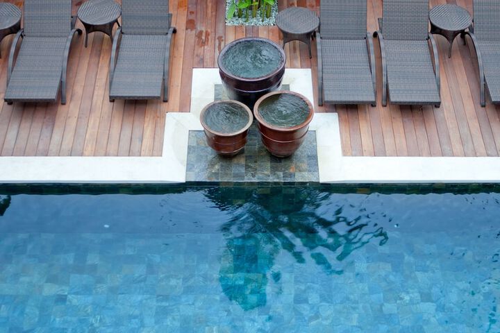 Pools & Facilities