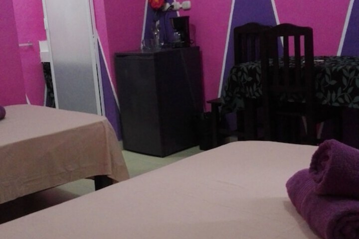 Room 8 of 68