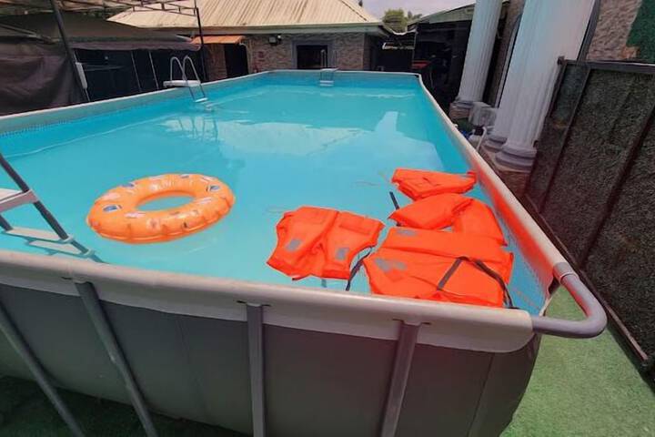 Pool 14 of 50