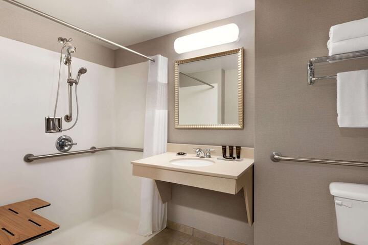 Bathroom shower