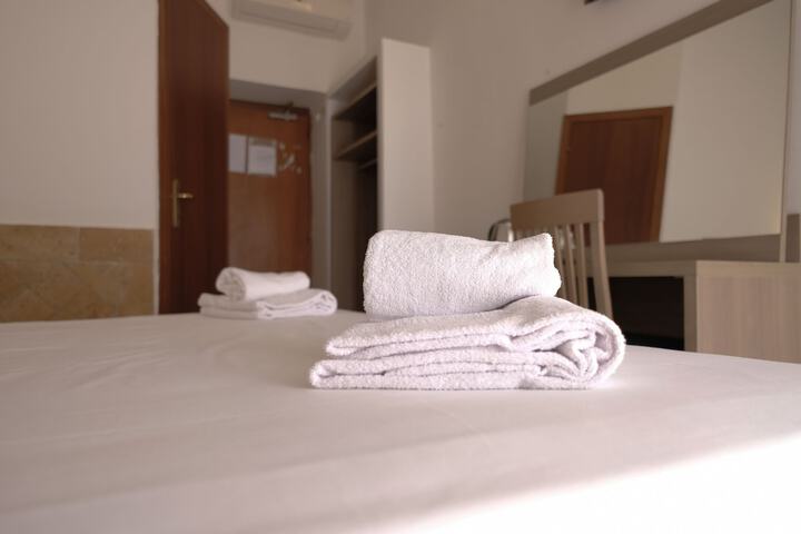 Room 51 of 63