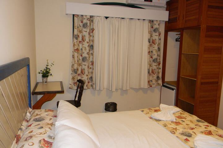 Room 13 of 72