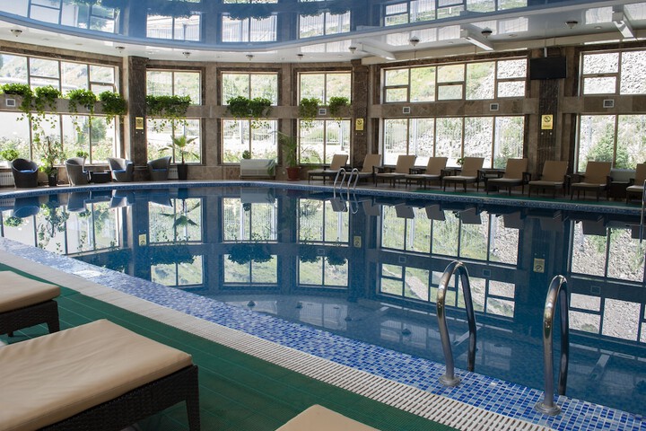 Pool 63 of 90