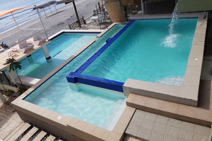 Pool 42 of 56