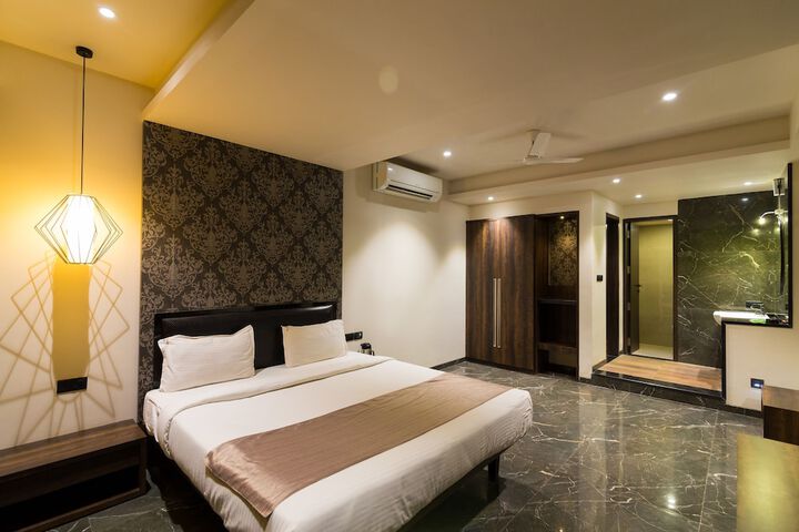 Room 20 of 49