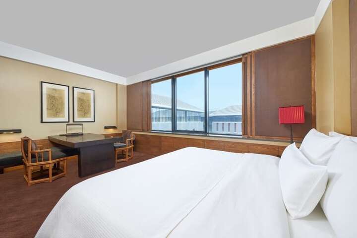 Room 50 of 77