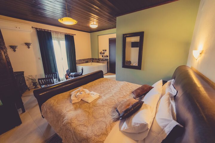 Room 9 of 22