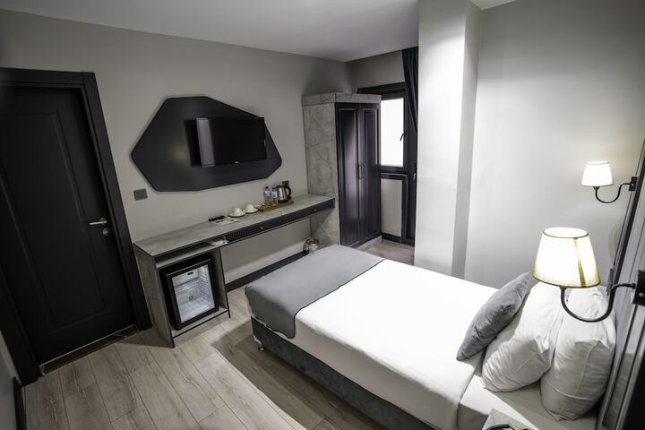 Room 15 of 41