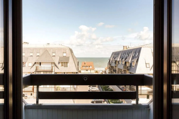 Terrace/Patio 7 of 18