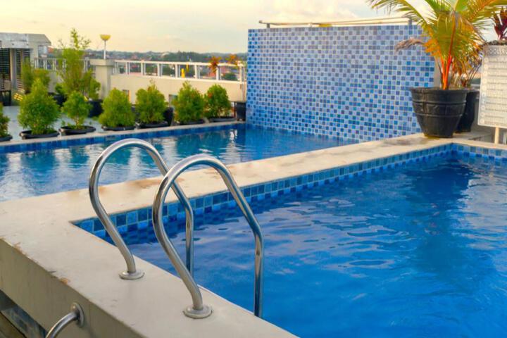 Exterior of Radja Hotel