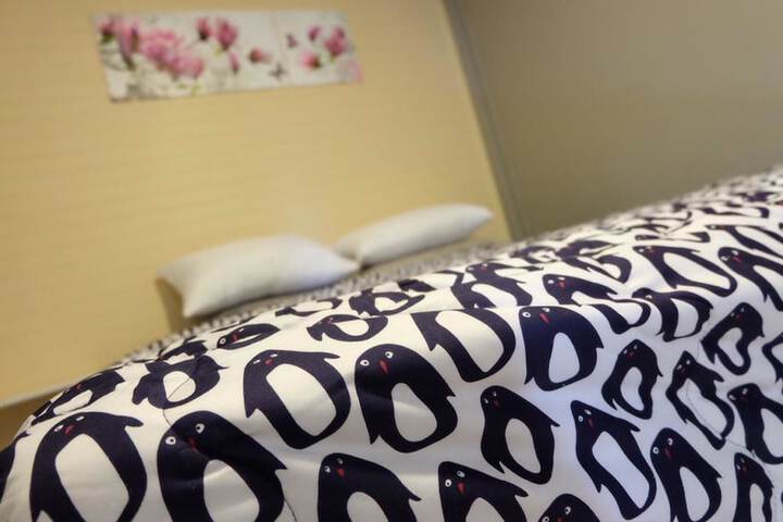 Room 6 of 24