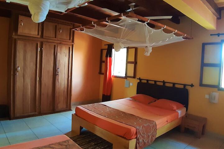 Room 16 of 47