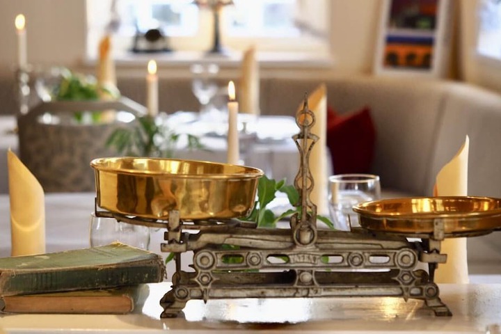 Dining 20 of 45