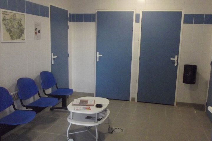 Room 12 of 18