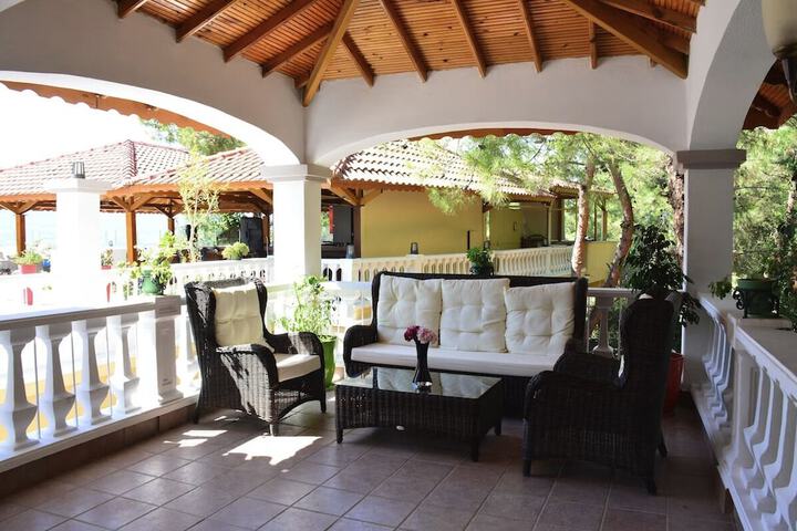 Terrace/Patio 53 of 135