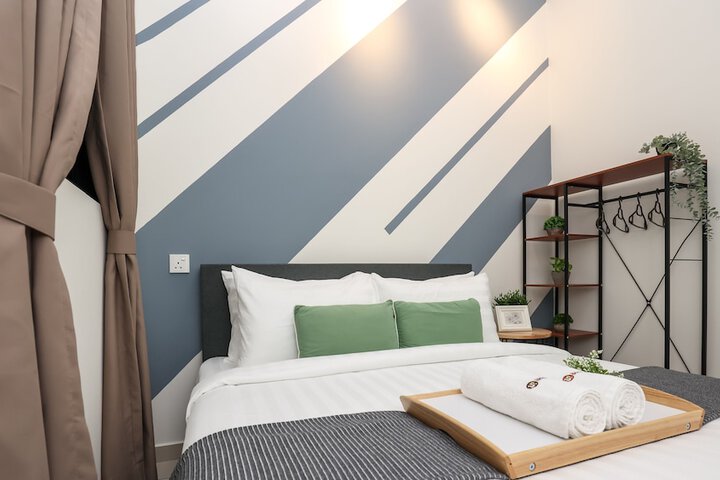 Room 55 of 201