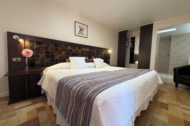 Room 4 of 29