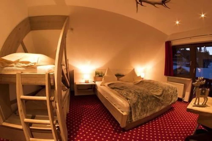 Room 2 of 26