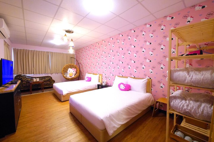 Room 4 of 45