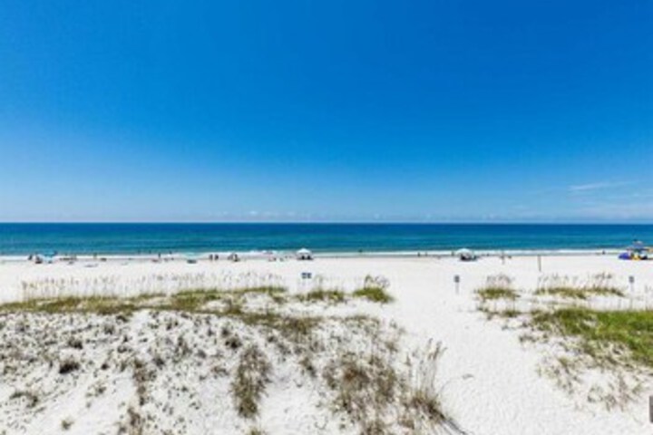 Beach 11 of 32