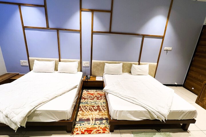 Room 15 of 35