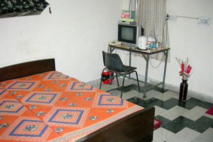 Room 23 of 46