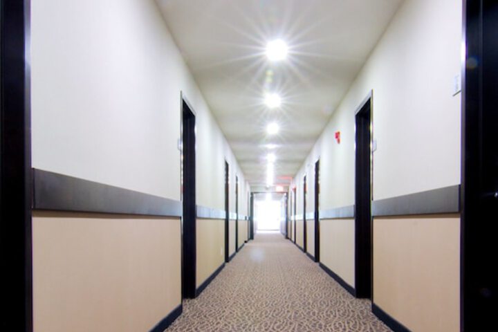 Ballroom/Hall 42 of 44