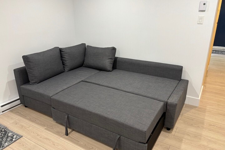 Room 10 of 15
