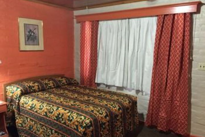 Room 16 of 21