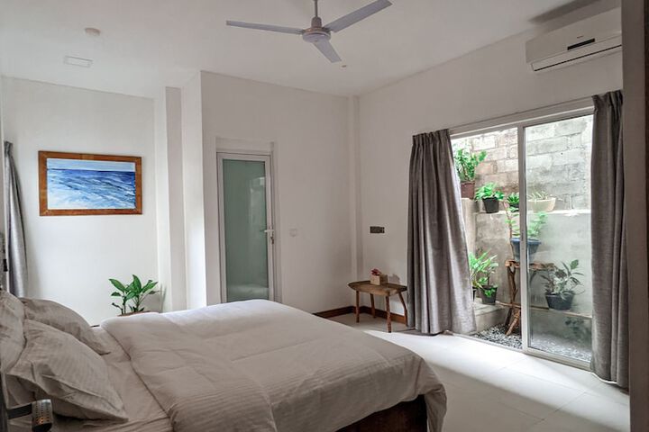 Room 15 of 24