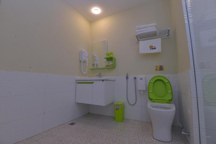 Room 18 of 43