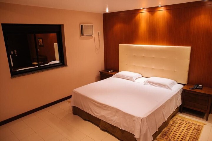Room 16 of 20