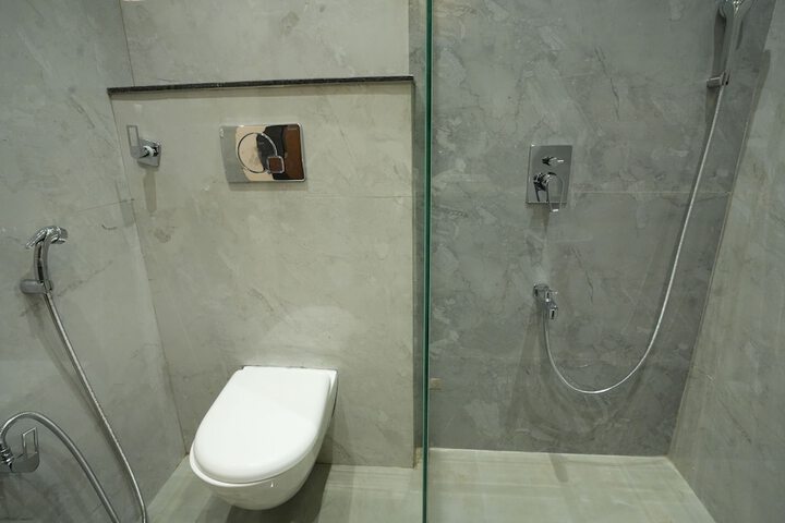 Room 18 of 34