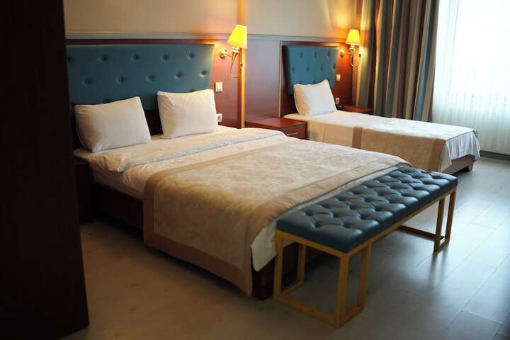 Room 14 of 36